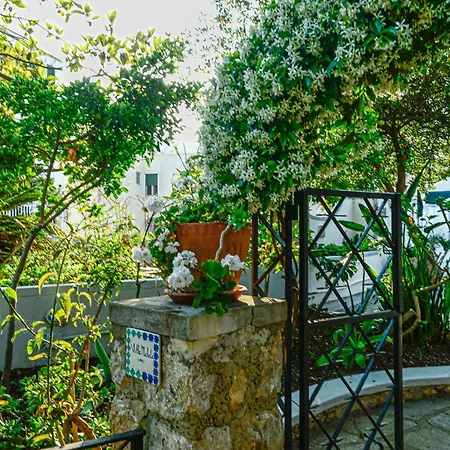 Semesterbostad Michela, 2br, 2bt, Amazing Patio, Jacuzzi, Newly Renovated
